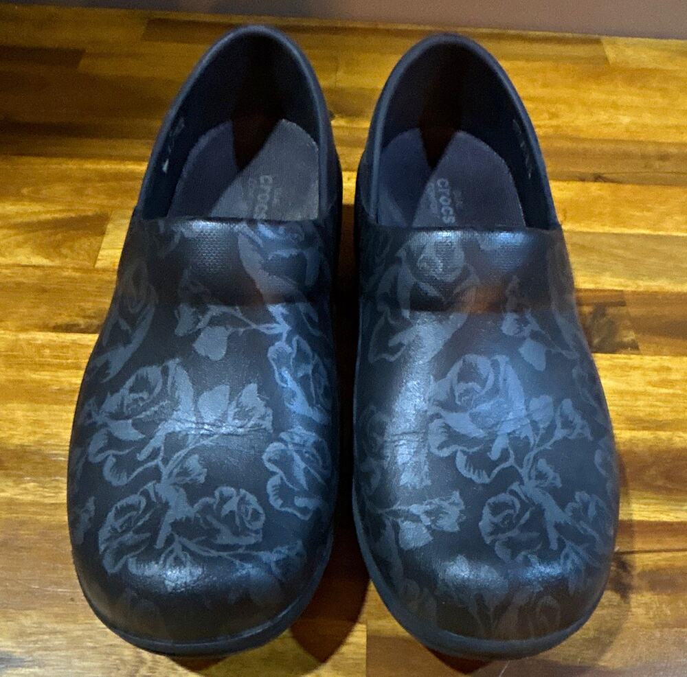 Crocs Neria Pro II Women's Black Gray Floral Slip Resistant Slip-On Clogs